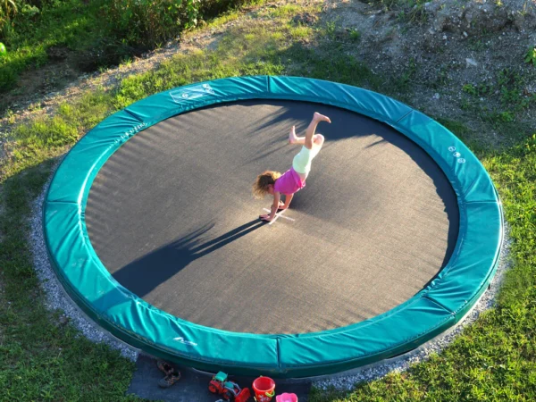 Akrobat_Trampoline_Customer_1 Akrobat Orbit Inground