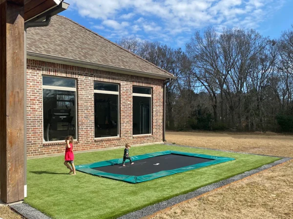 Akrobat_Trampoline_Customer_4 Akrobat Orbit Flat 305x183 cm | Anthracite