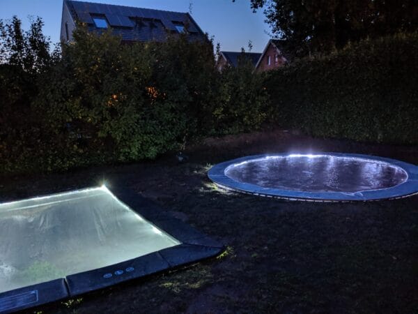 12SPRINGS Trampoline Lighting Set